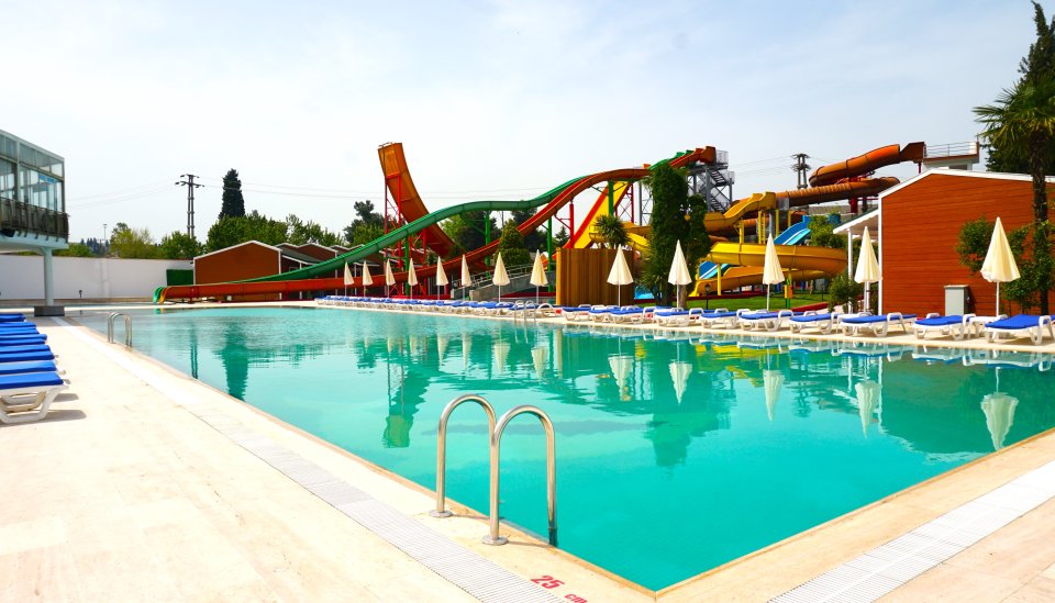 Açık ve Kapalı Havuz